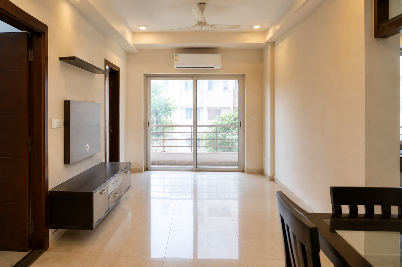 Arjun Castle Apartment exterior